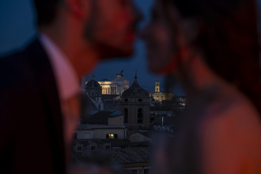 Una terrazza su Piazza Navona ed un Sì